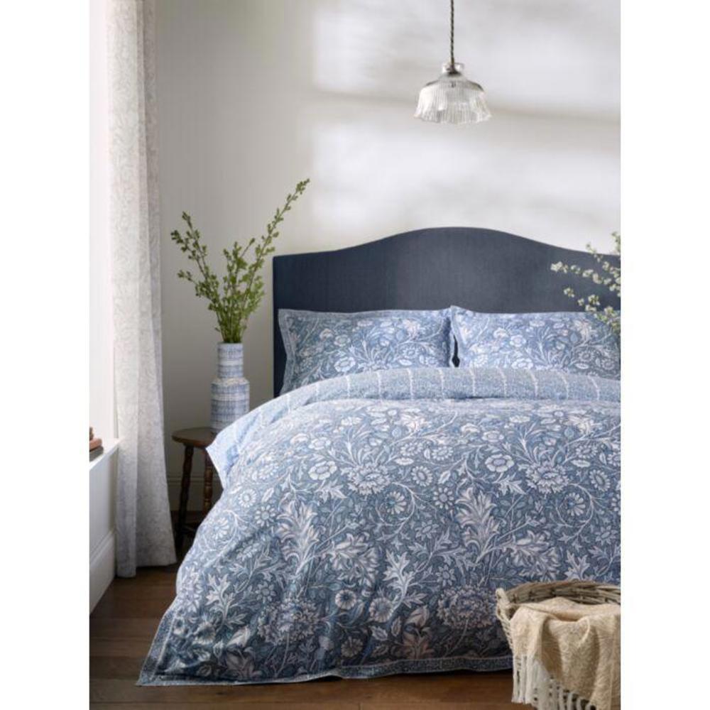 William Morris at Home Frieze Double Bough Duvet Set